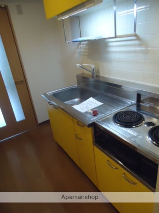 大阪府堺市北区北花田町2丁の賃貸マンションのキッチン