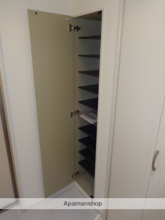 大阪府堺市堺区北清水町1丁の賃貸アパートの内装