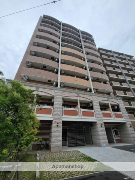 LUXEなかもずの外観