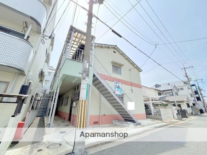 城間ハイツ203の外観