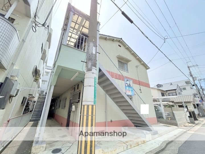 城間ハイツ203の外観