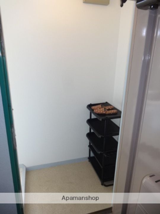 大栄マンションの玄関