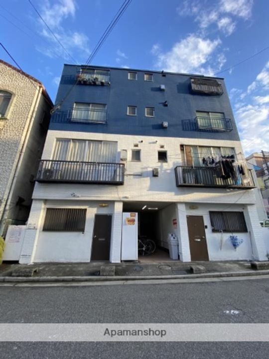 大栄マンションの外観