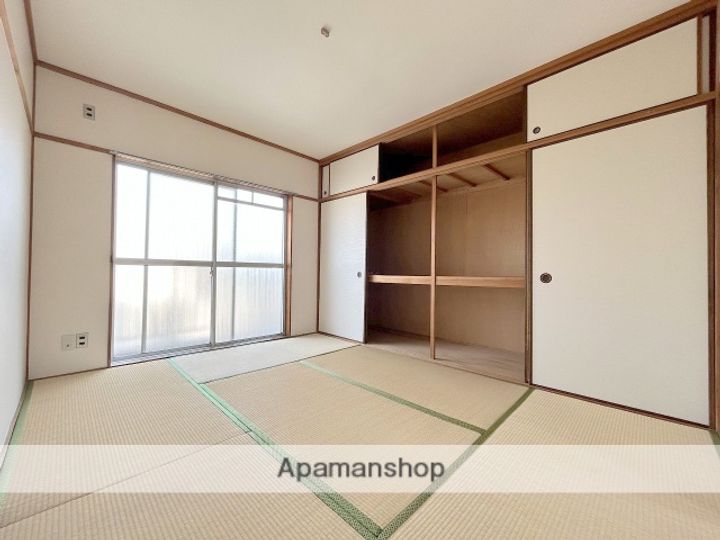 大阪府堺市北区長曽根町の賃貸マンションの内装