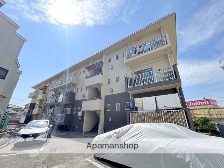 大阪府堺市北区長曽根町の賃貸マンションの外観