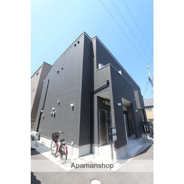 大阪府堺市西区浜寺公園町1丁の賃貸アパートの外観