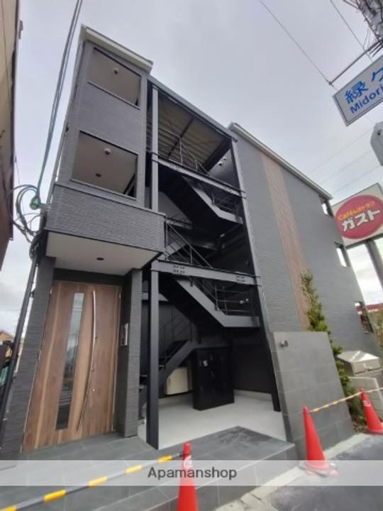 リレックス緑ヶ丘中町の外観