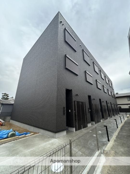 大阪府堺市堺区石津町4丁の賃貸アパート302の外観