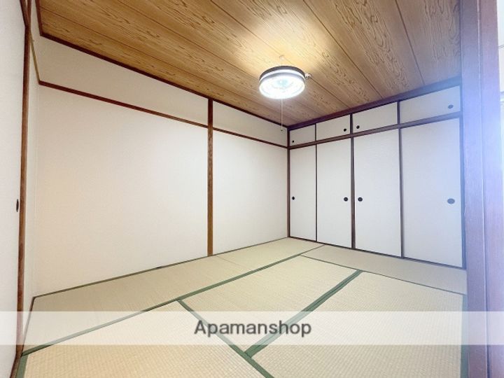 大栄マンションの内装