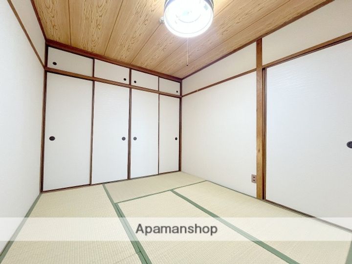 大栄マンションの内装