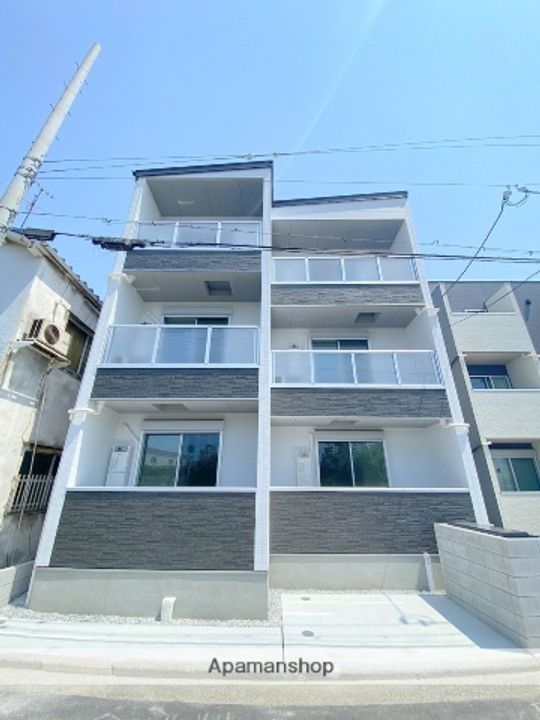 大阪府堺市堺区香ヶ丘町4丁の賃貸アパートの外観