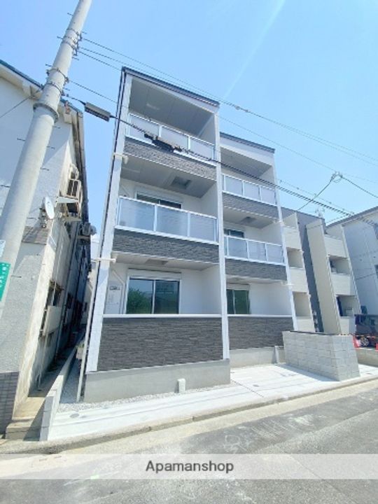大阪府堺市堺区香ヶ丘町4丁の賃貸アパートの外観