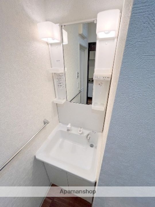大阪府堺市西区鳳中町9丁の賃貸マンションの内装
