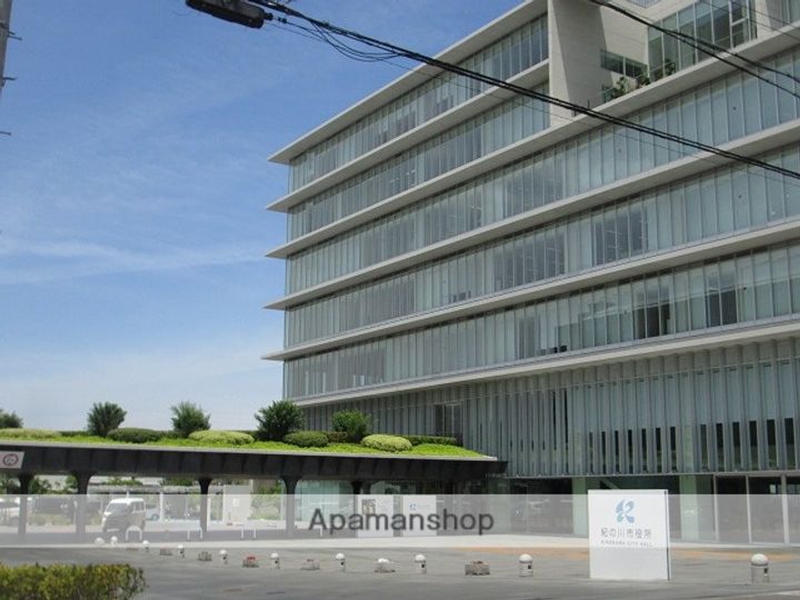 ラフィネドミール405の周辺