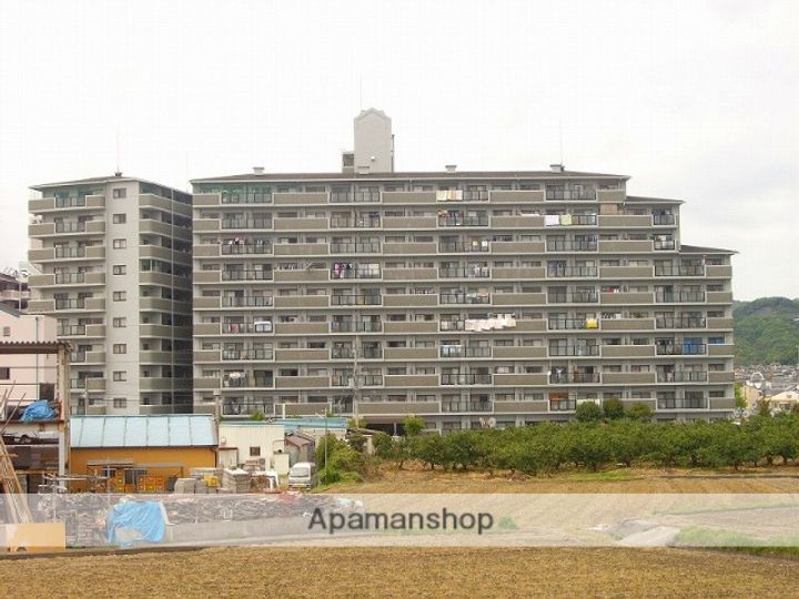 コスモ岩出205の外観