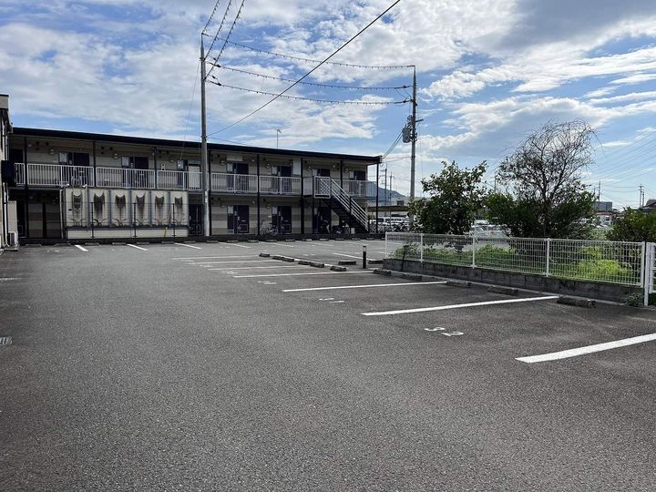 レオパレスガーデン 岩出204の外観