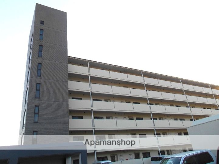 VIASACRA岩出の外観