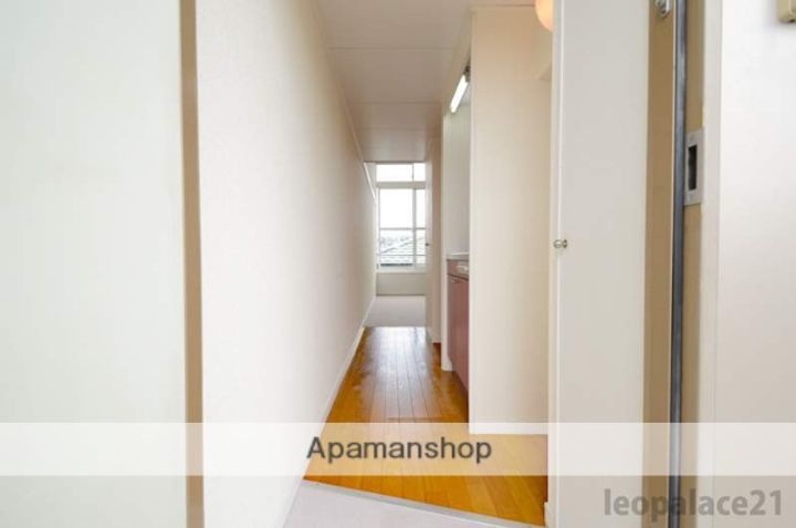 アゼリア104の玄関