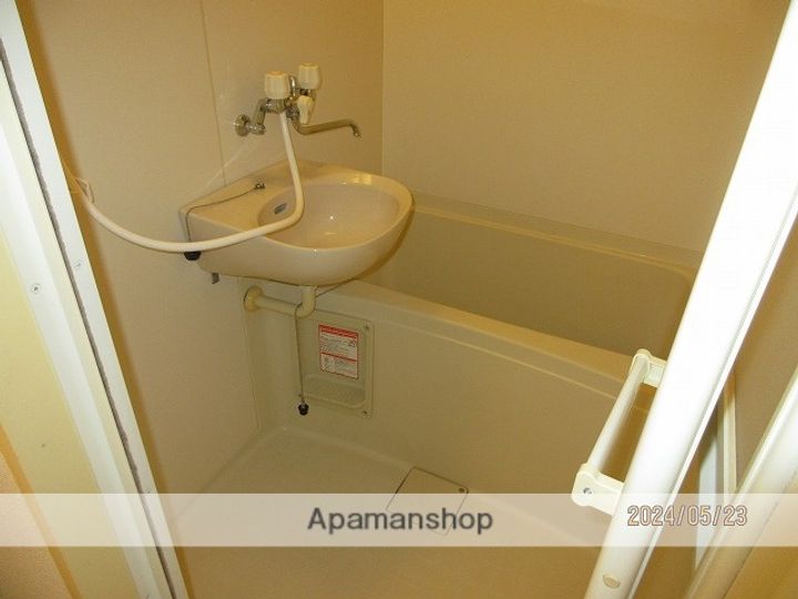 アゼリア106の風呂