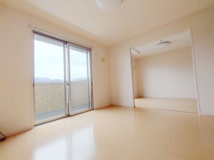 サンシャイン・ヒルズ206の内装