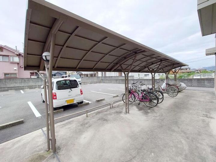 サンシャイン・ヒルズ206の内装