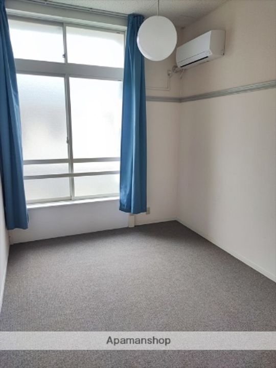 PUR紀の川の居間