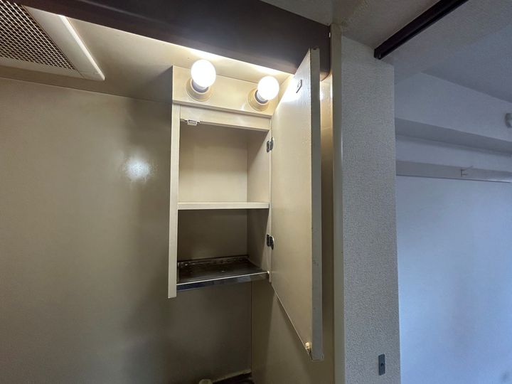 大阪府寝屋川市大利町の賃貸マンション201の内装