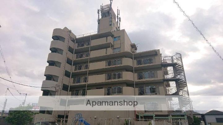 大阪府枚方市田口4丁目の賃貸マンションの外観