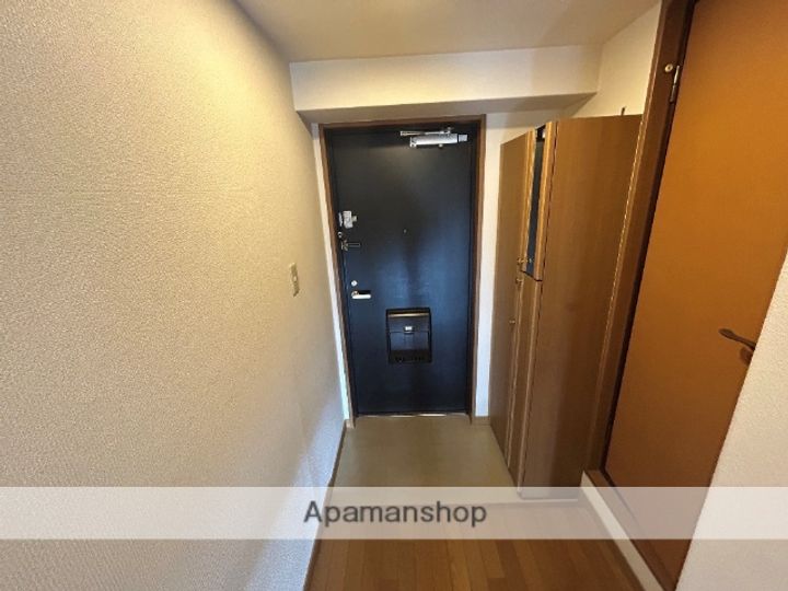 ルミエール201の玄関