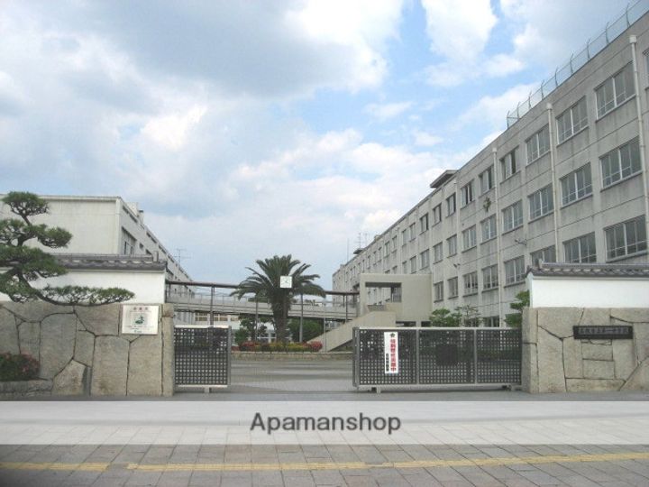 ルミエール201の周辺