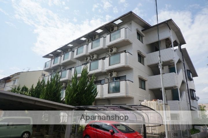 大阪府寝屋川市初町の賃貸マンションの外観