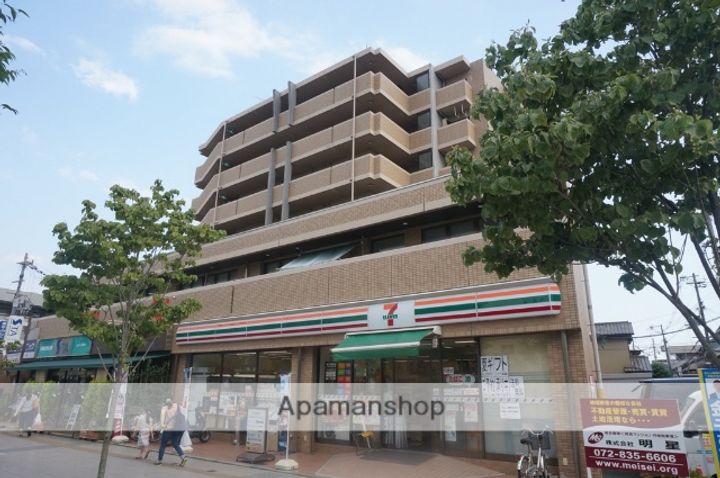 大阪府寝屋川市初町の賃貸マンションの周辺