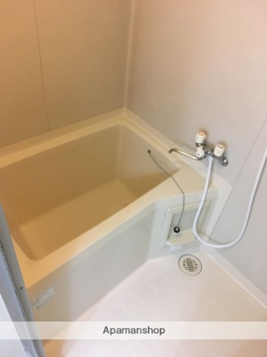 アルカディア見晴台205の風呂