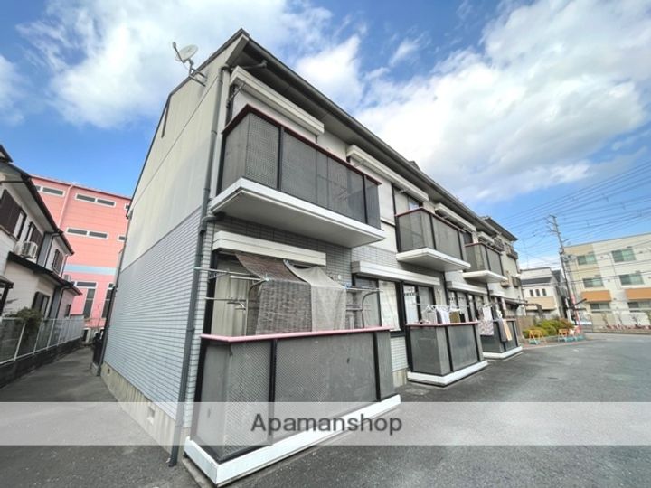 ハイツアシーネの外観