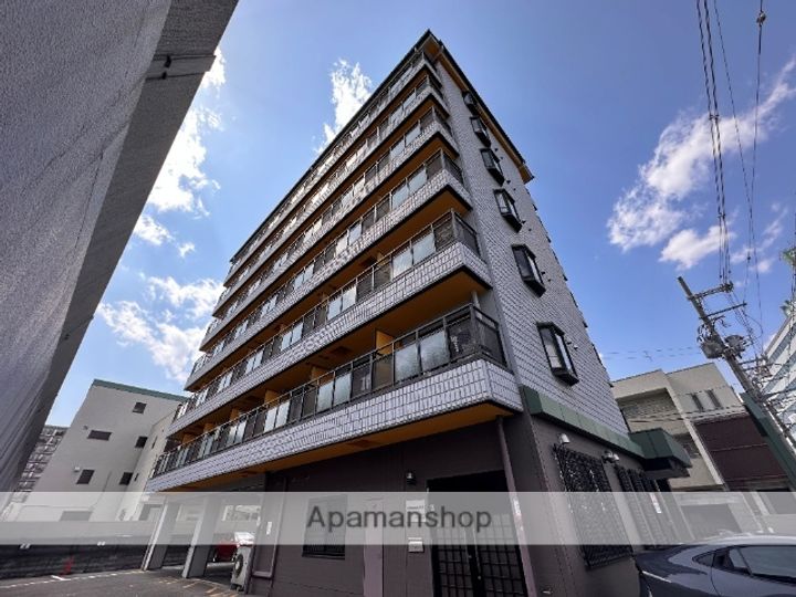 パレイースト小阪の外観