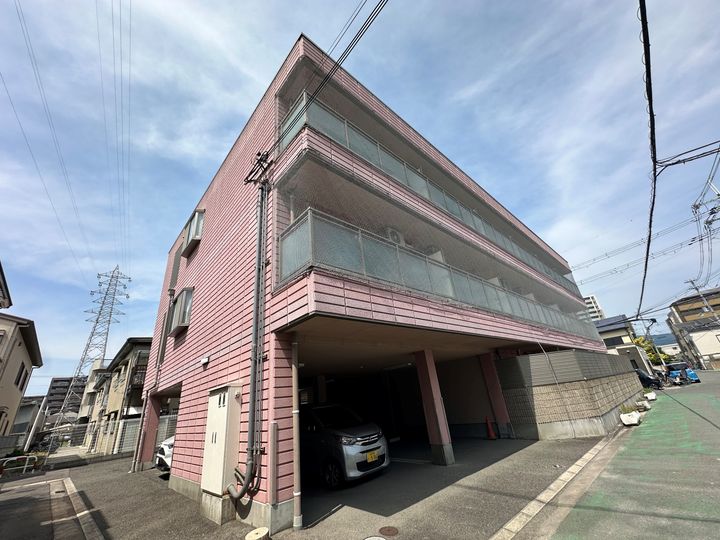 プリムローズ八戸ノ里の外観