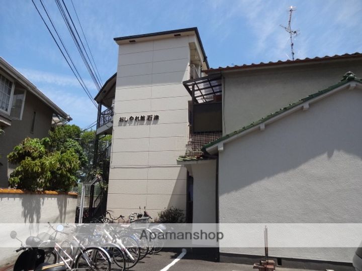 大阪府寝屋川市池田中町の賃貸マンション102の外観