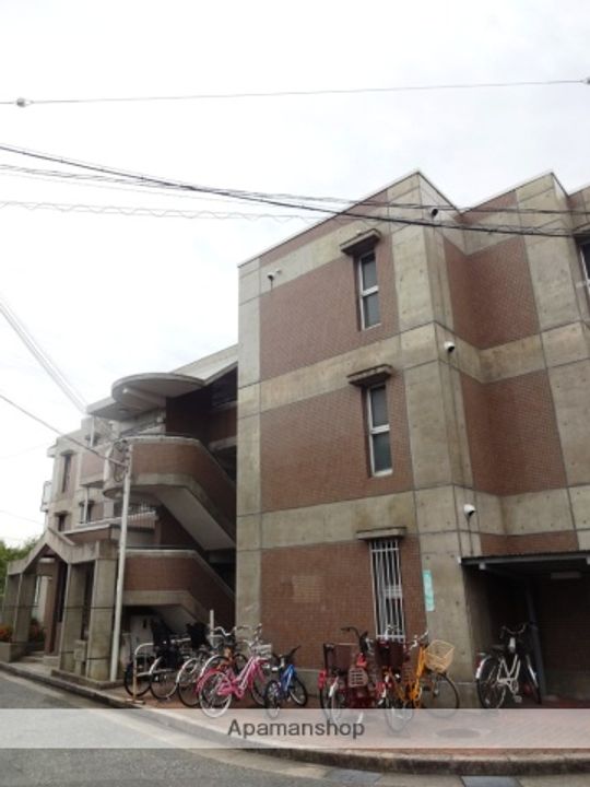 サンロイヤル塚口の外観