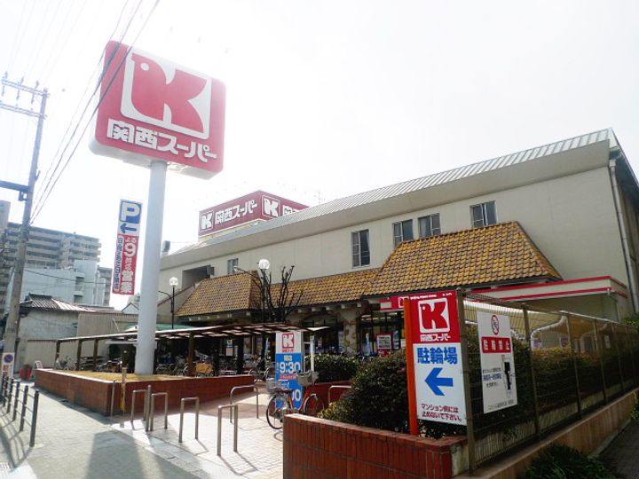 K.H.Eの周辺