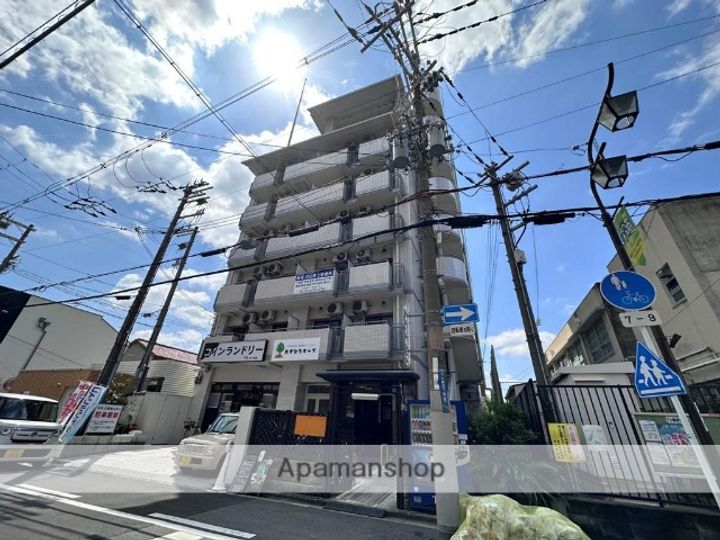 栄ハイツ八戸ノ里の外観