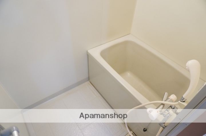 ウエストコートの風呂