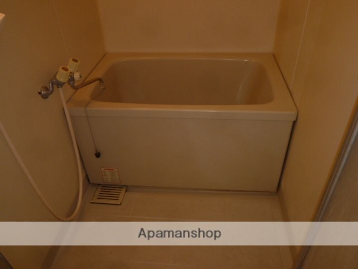 メゾンサーバンの風呂