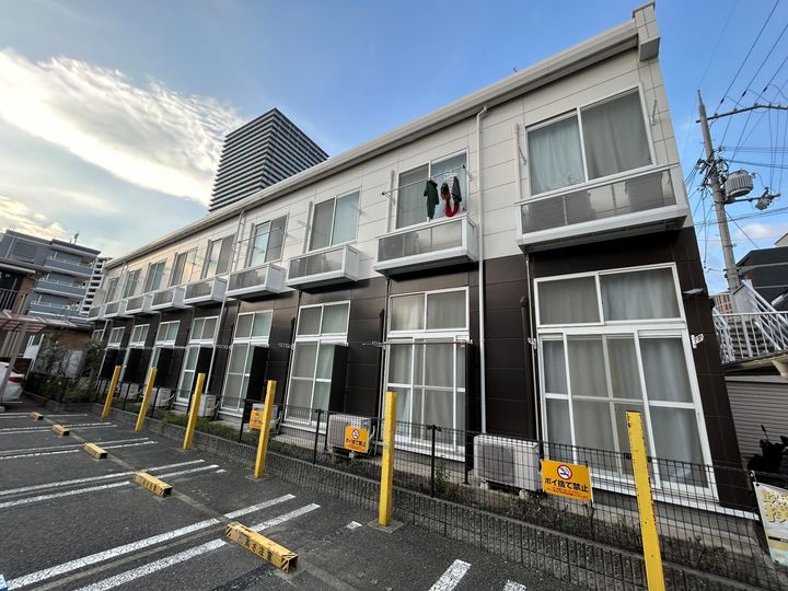 レオパレスOptim髙月の外観