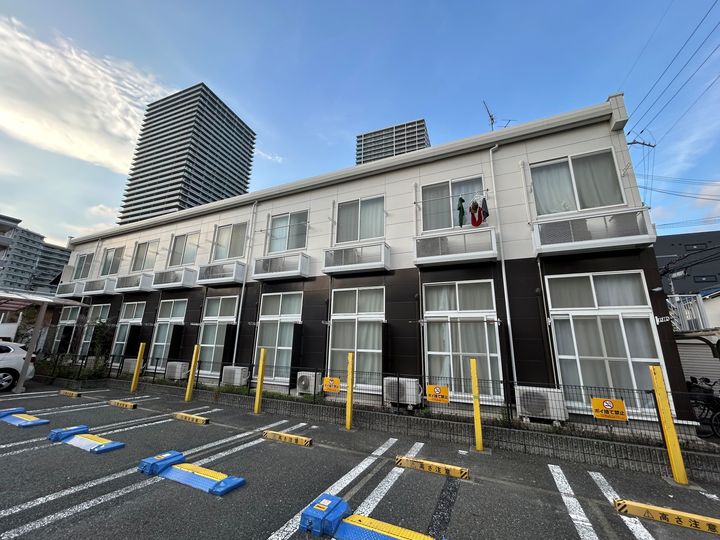レオパレスOptim髙月の外観