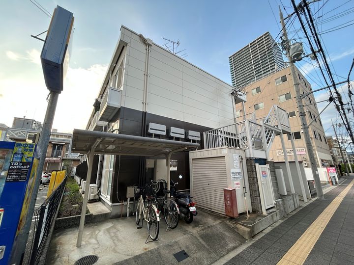 レオパレスOptim髙月の外観