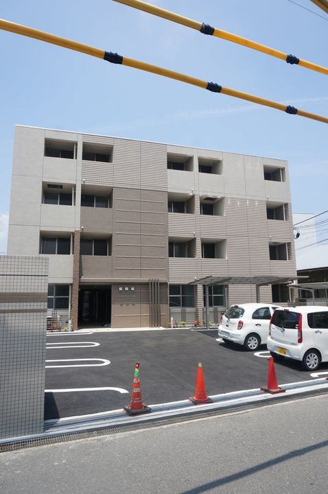 レノヴァティオ102の外観