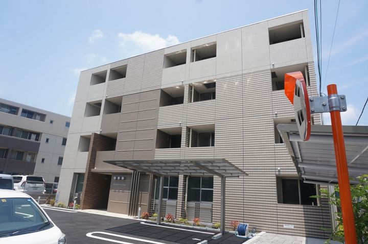 レノヴァティオ102の外観