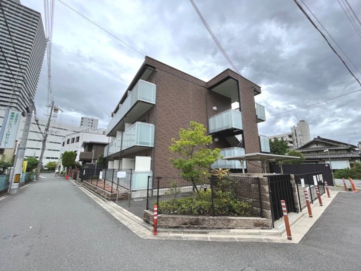 レオネクストエイザ104の外観