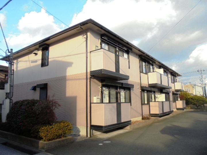 シンフォニックガーデンC棟105の外観