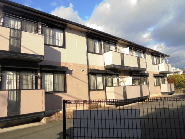 シンフォニックガーデンC棟105の外観